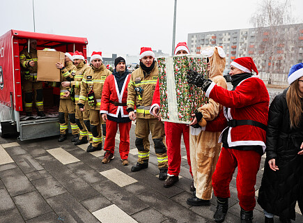241208AB_153.JPG